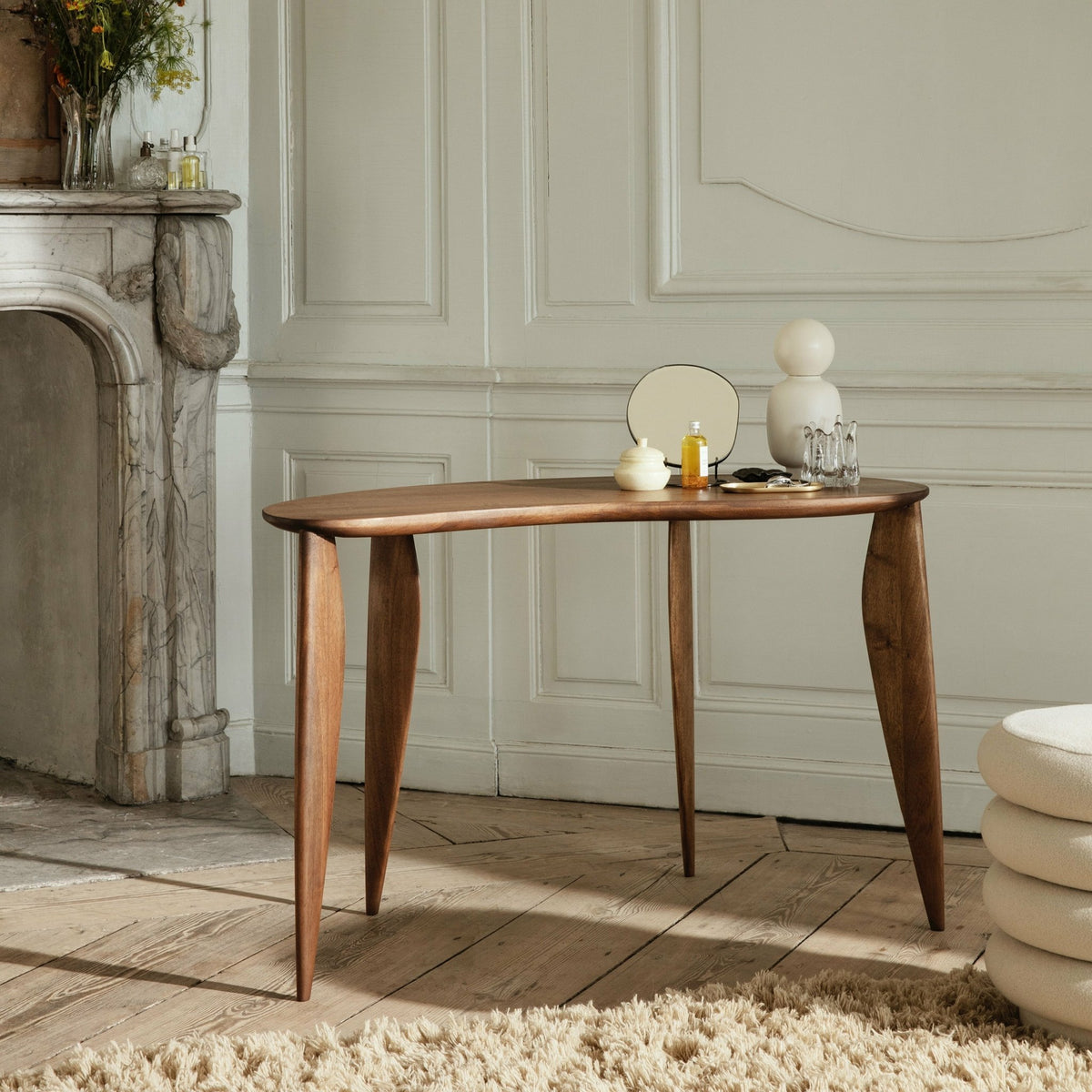 Bureau en noyer 117 x 73 x 60 cm Feve - Ferm Living - The Cool Republic