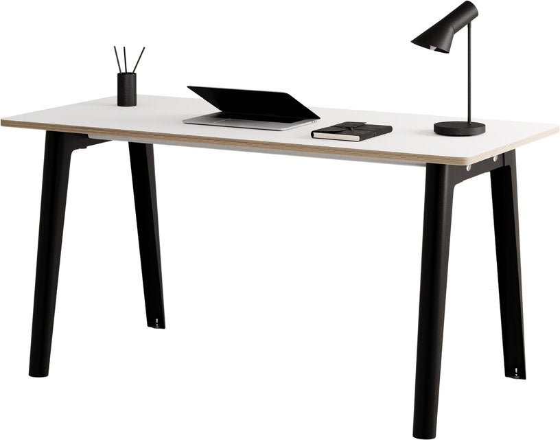 Bureau en stratifié blanc 150 x 70 cm piètements noirs New Modern - Tiptoe - The Cool Republic