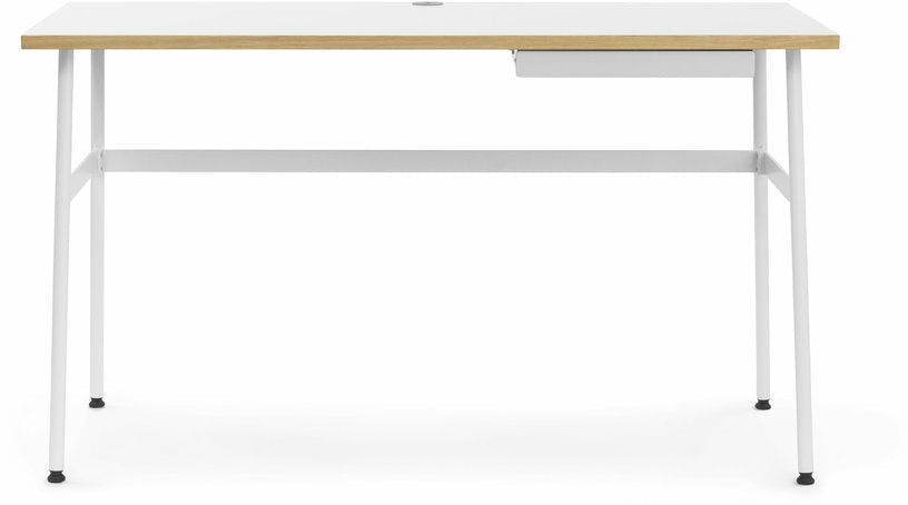 Bureau en stratifié blanc Journal blanc - Normann Copenhagen - The Cool Republic