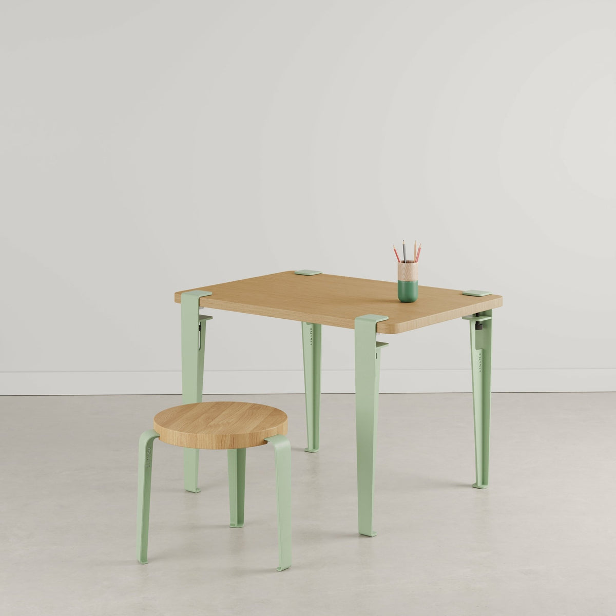 Bureau oak child's chair 70 x 50 cm green Kids and green and oak stool Mini Lou - Tiptoe - The Cool Republic