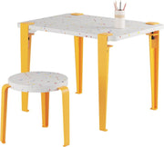 Bureau enfant plastique recyclé 70 x 50 cm jaune Tutti Frutti et tabouret jaune Mini Lou - Tiptoe - The Cool Republic