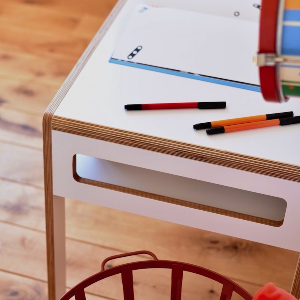 Bureau naturel pour enfant Flex - Nuki Shop - The Cool Republic
