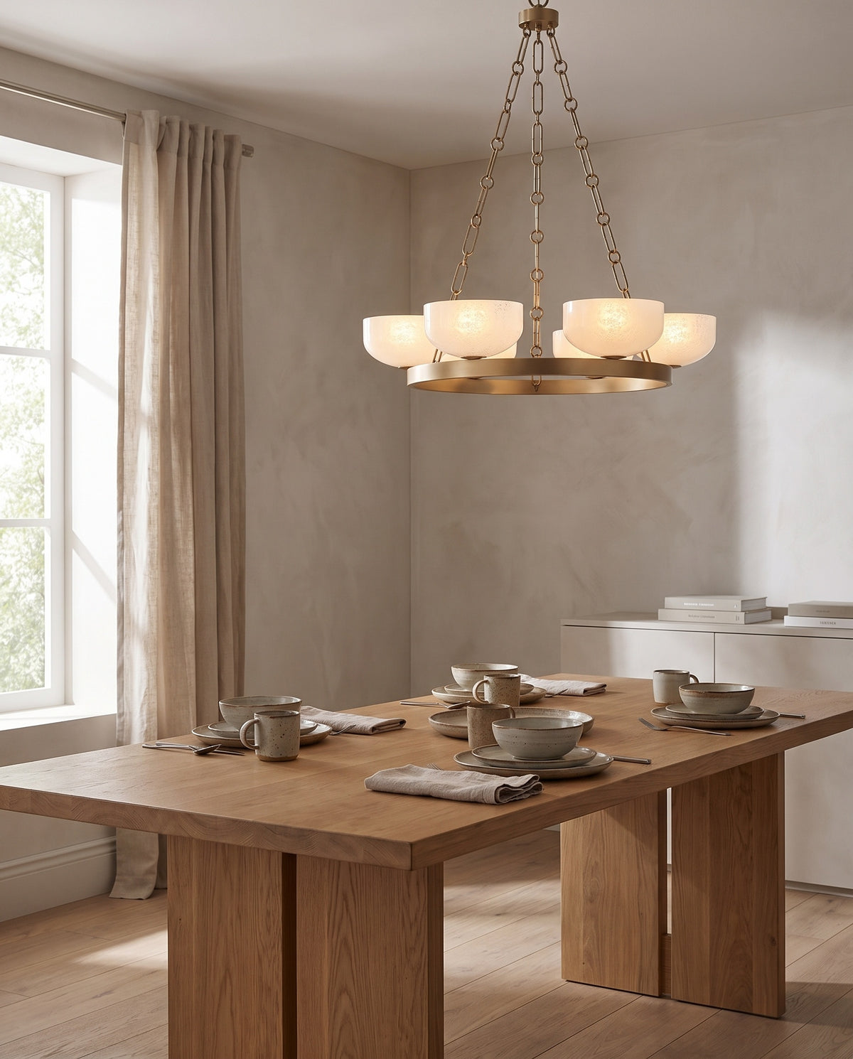 Suspension en acier laiton patiné 82x15cm Caelum - Troy Lighting en situation