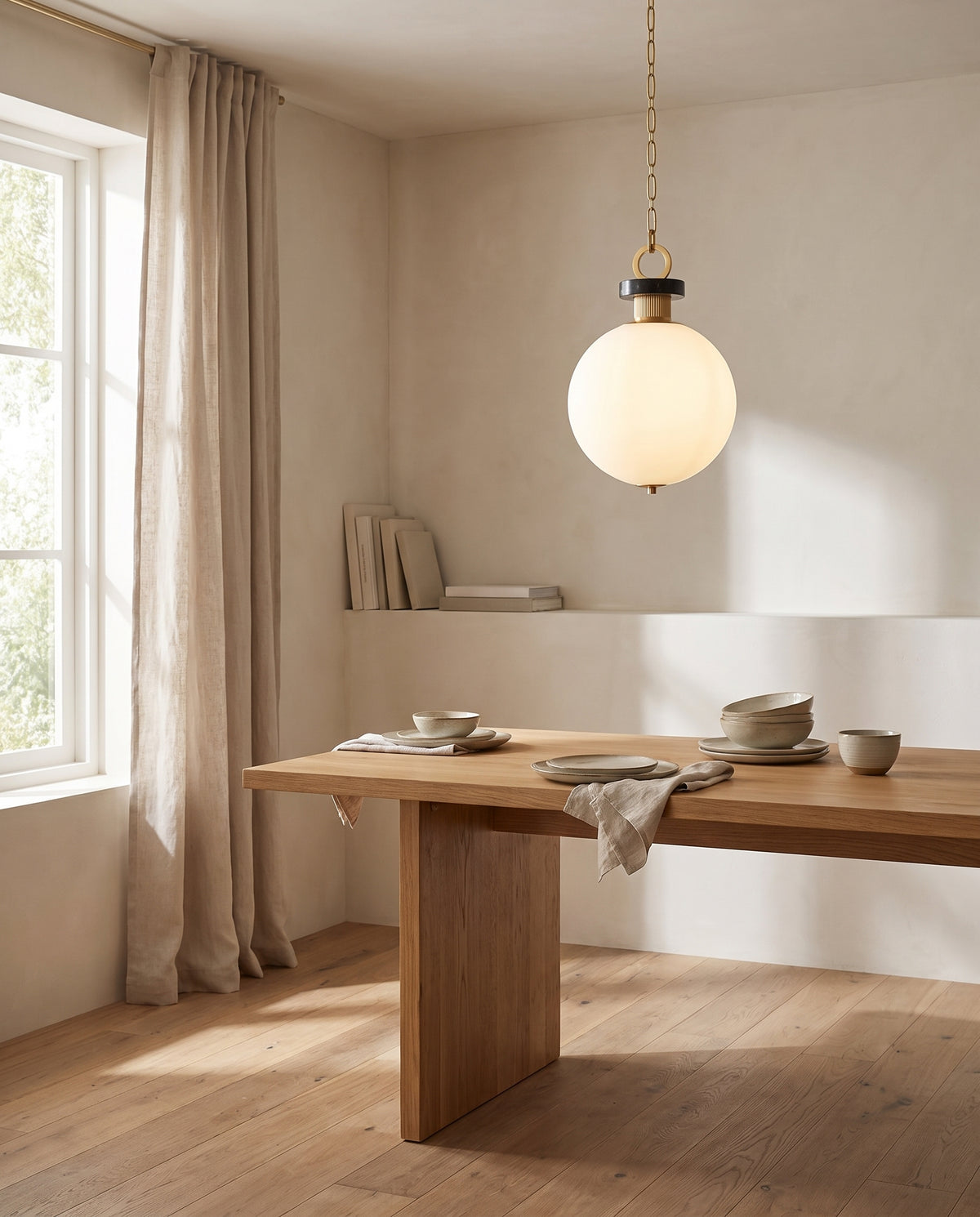 Suspension en acier laiton ancien 34x52cm Haru - Corbett Lighting en situation
