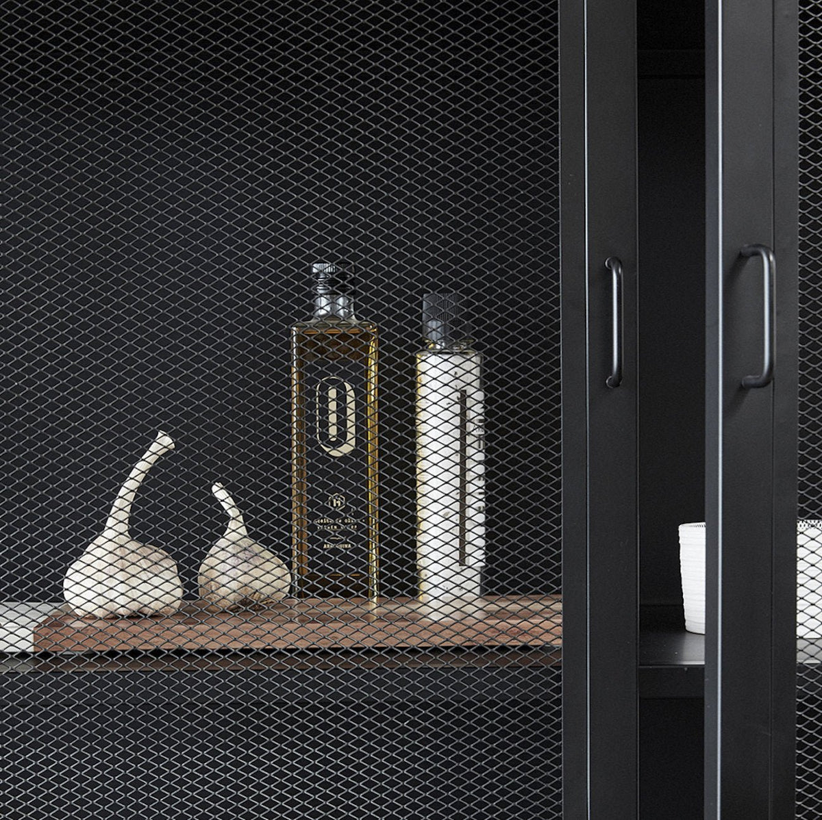 Cabinet en métal noir 100 cm - Hübsch - The Cool Republic