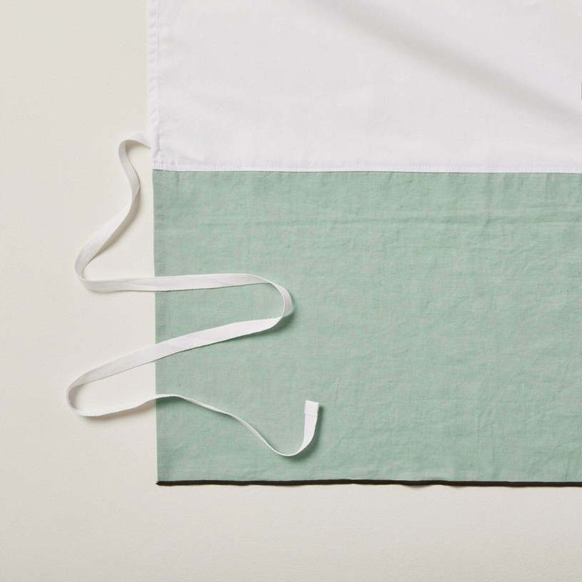 Cache Sommier Vert Amande Et Bourdon Noir 140 x 200 cm Carlina - Madura - The Cool Republic