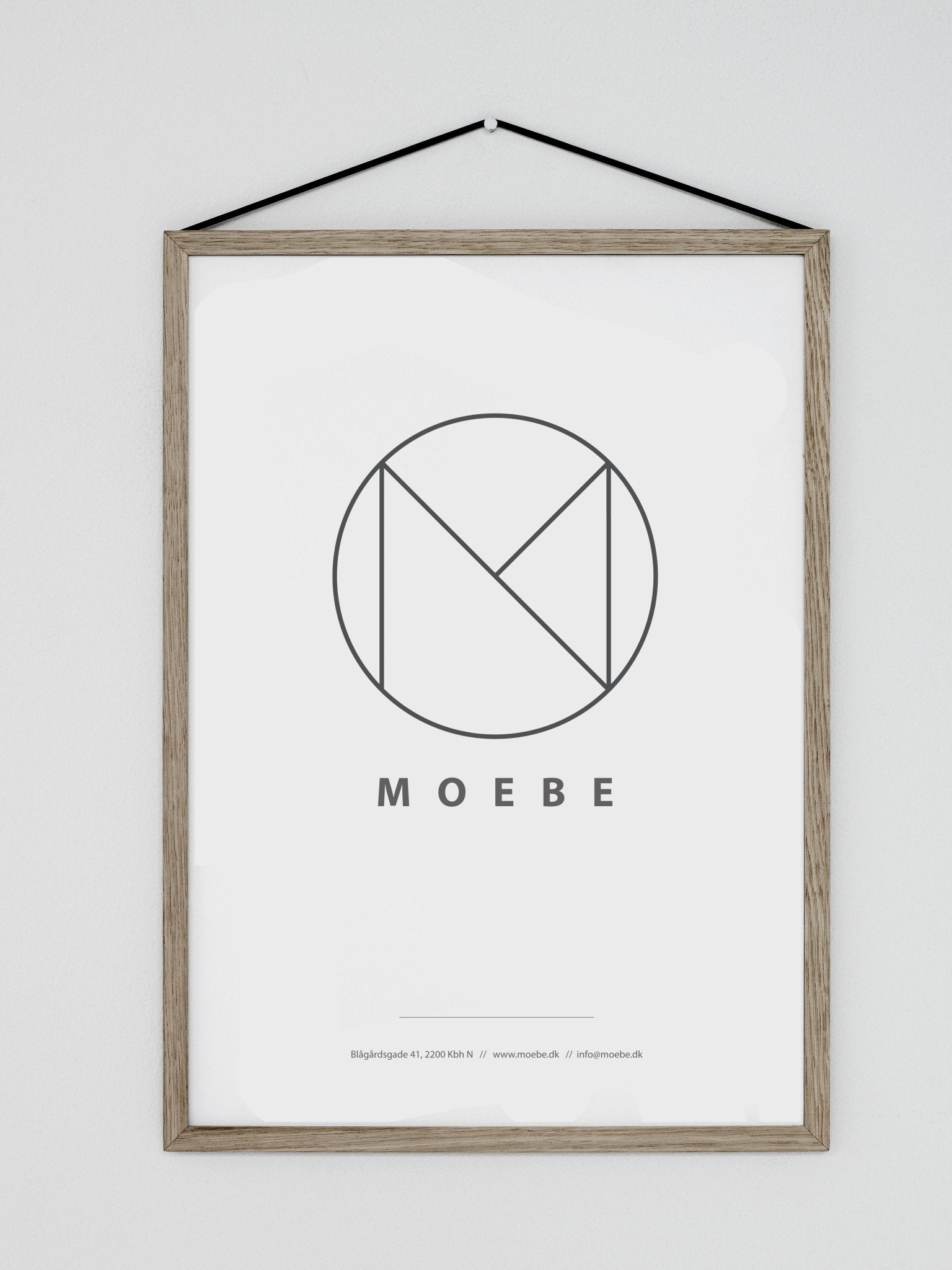Cadre design à suspendre Frame Chêne A3 - Moebe - The Cool Republic