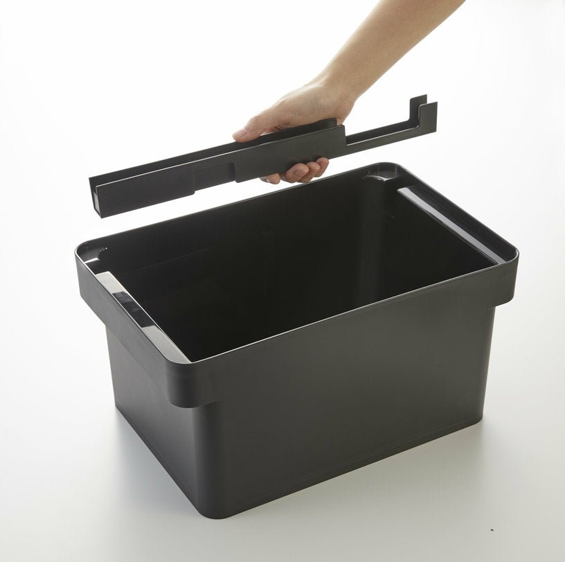Caisse à pain noire avec porte - couteau Tower - Yamazaki - The Cool Republic
