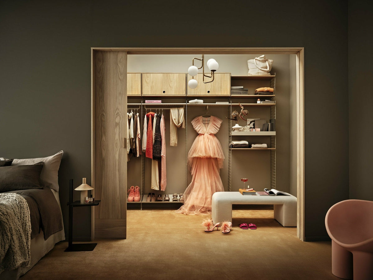 Caisson en bois noir avec porte rabattable - String furniture - The Cool Republic