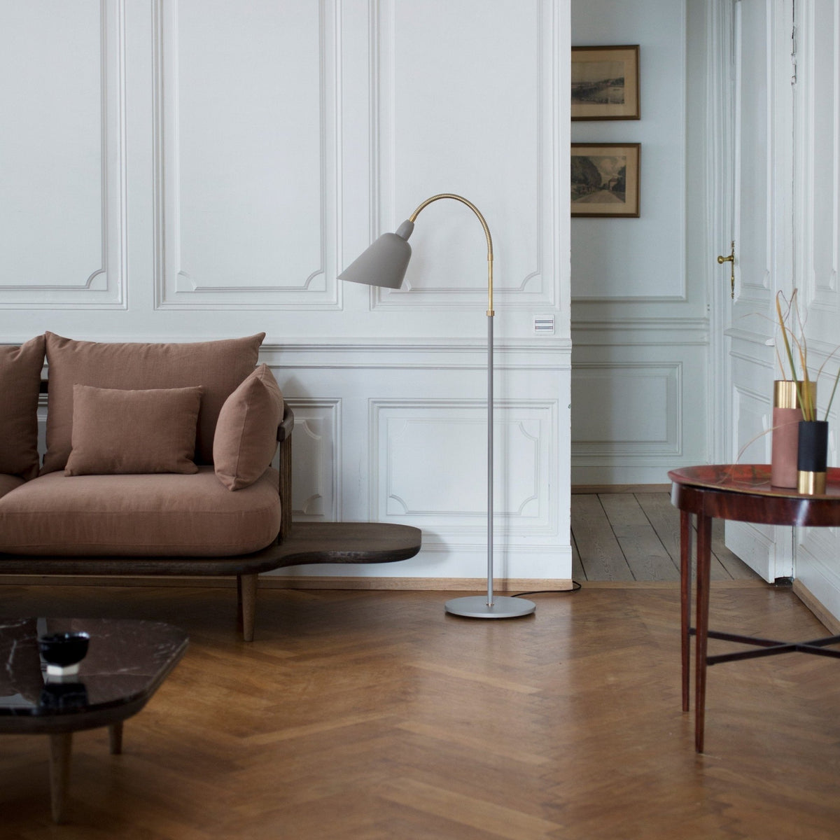 Canapé 2 places avec plateaux gris SC3 Fly - &tradition - The Cool Republic