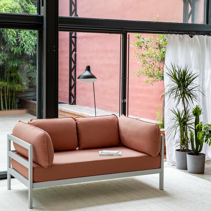 Canapé 2 places en métal gris austral et tissu rose chiné Easy - Tiptoe - The Cool Republic