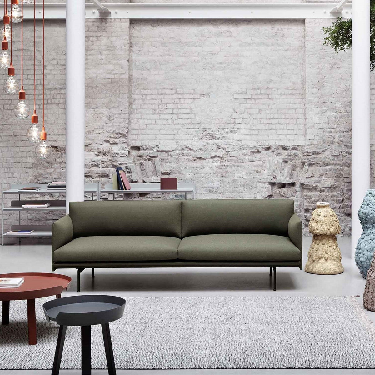 Canapé 3 places bleu foncé Outline - Muuto - The Cool Republic