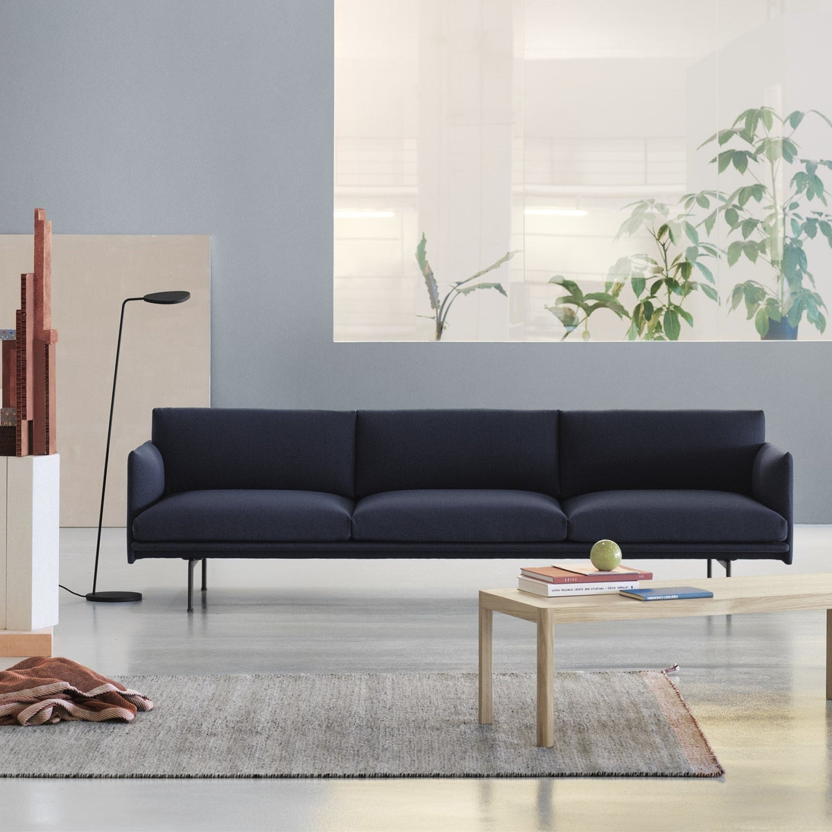 Canapé 3 places gris anthracite Outline - Muuto - The Cool Republic