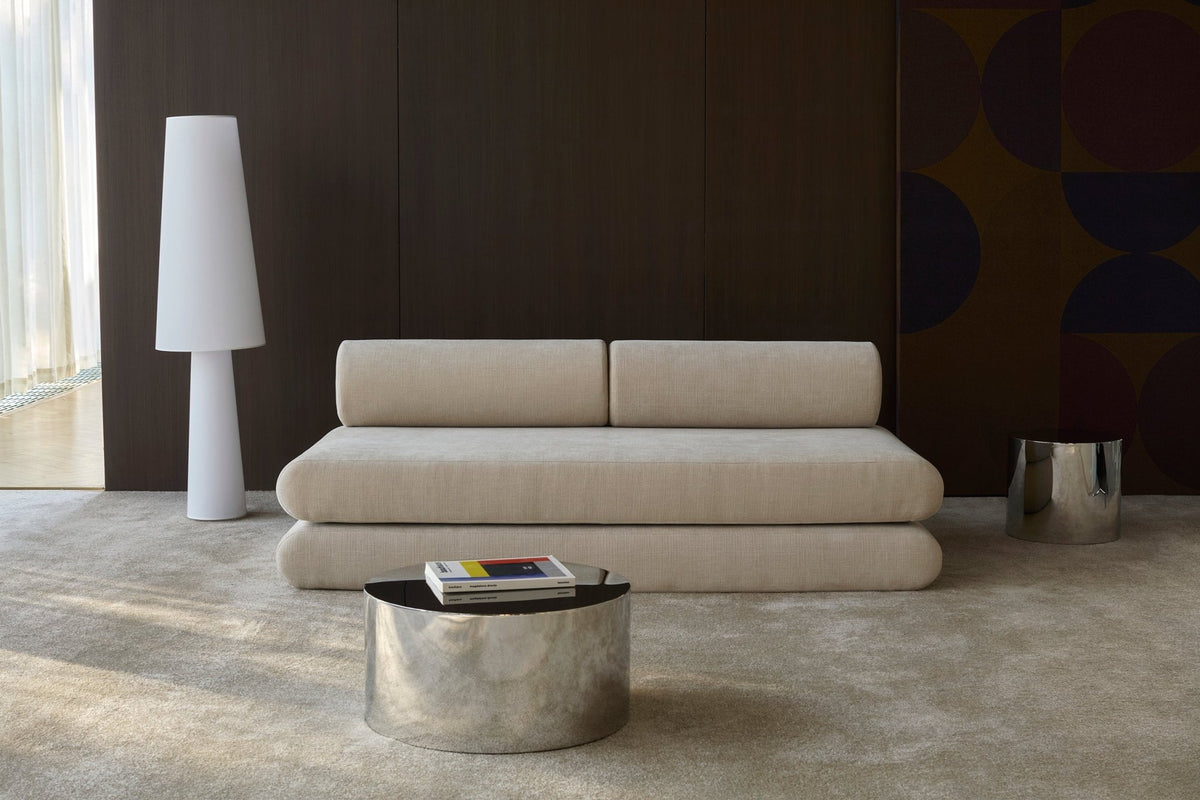 Canapé convertible avec deux coussins ronds en polyester recyclé kaki 200x90x65cm Circlus - Inovation Living - The Cool Republic