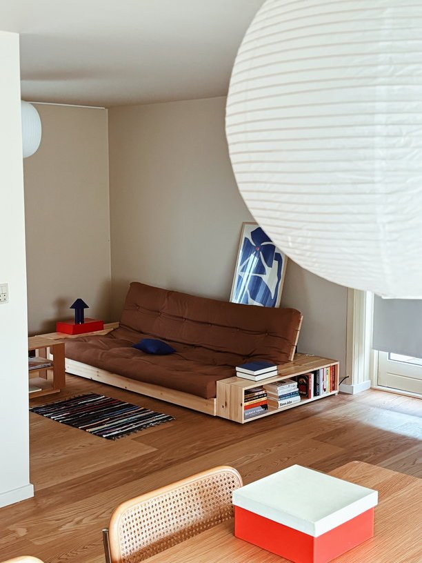 Canapé convertible en pin 244x166cm avec son futon sand et ses deux rangements Base - Karup Design - The Cool Republic
