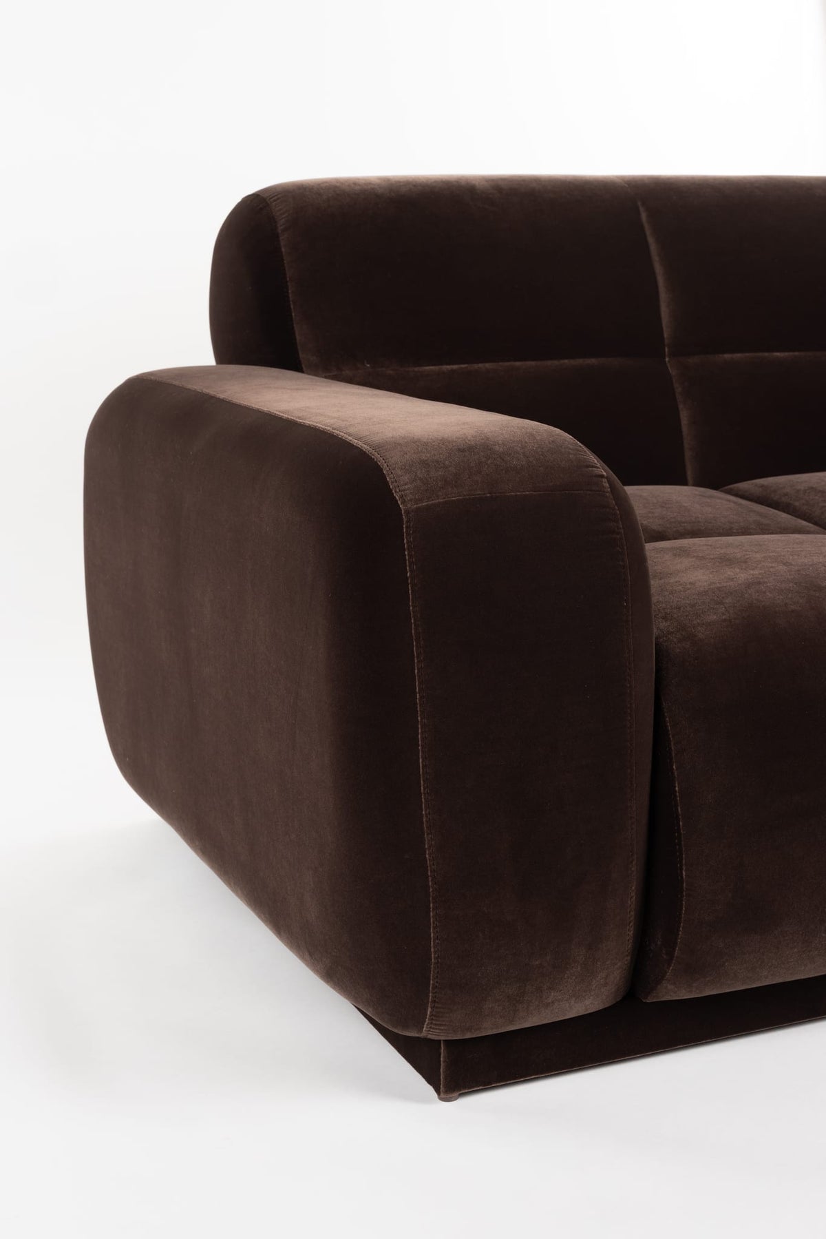 Canapé d'angle droit 6 places en velours marron 353x78cm Hazel - Zuiver — vue 9