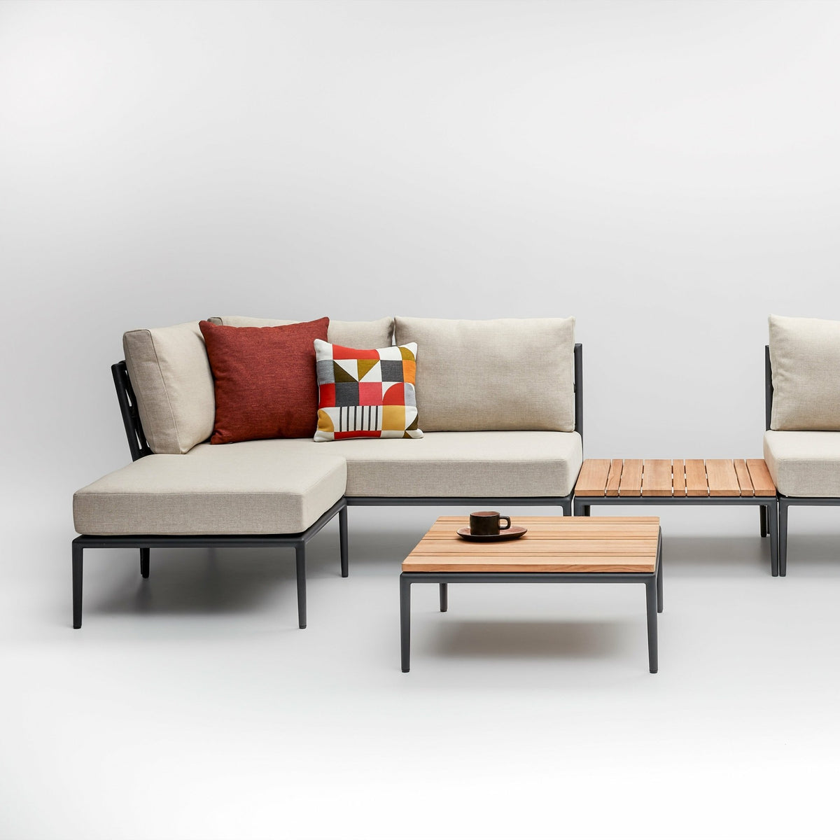 Canapé d'angle droit avec coussin gris lave Leo modular - Vincent Sheppard - The Cool Republic