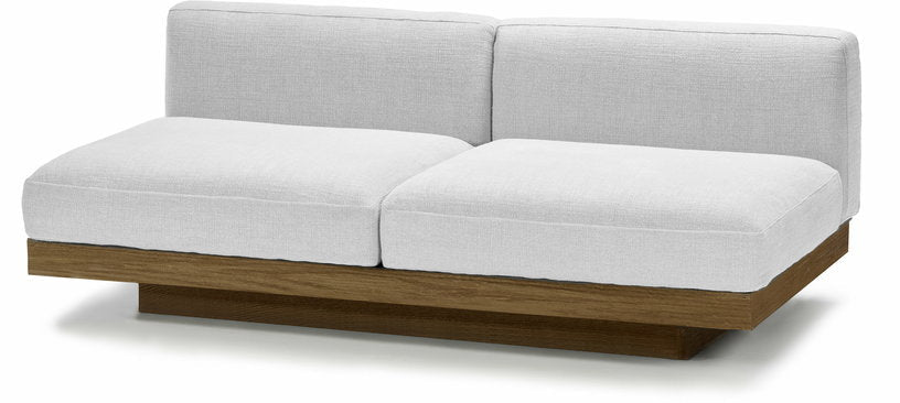 Canapé deux places en bois cognac et coussins blancs 193 x 115 x 72 cm Rudolph - Serax - The Cool Republic