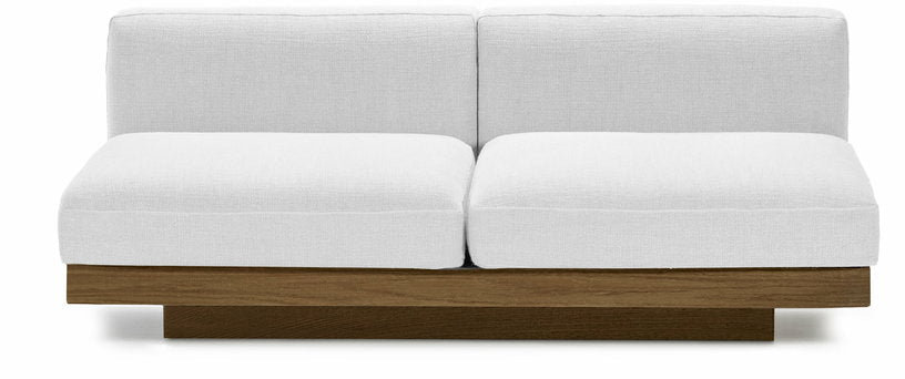 Canapé deux places en bois cognac et coussins blancs 193 x 115 x 72 cm Rudolph - Serax - The Cool Republic