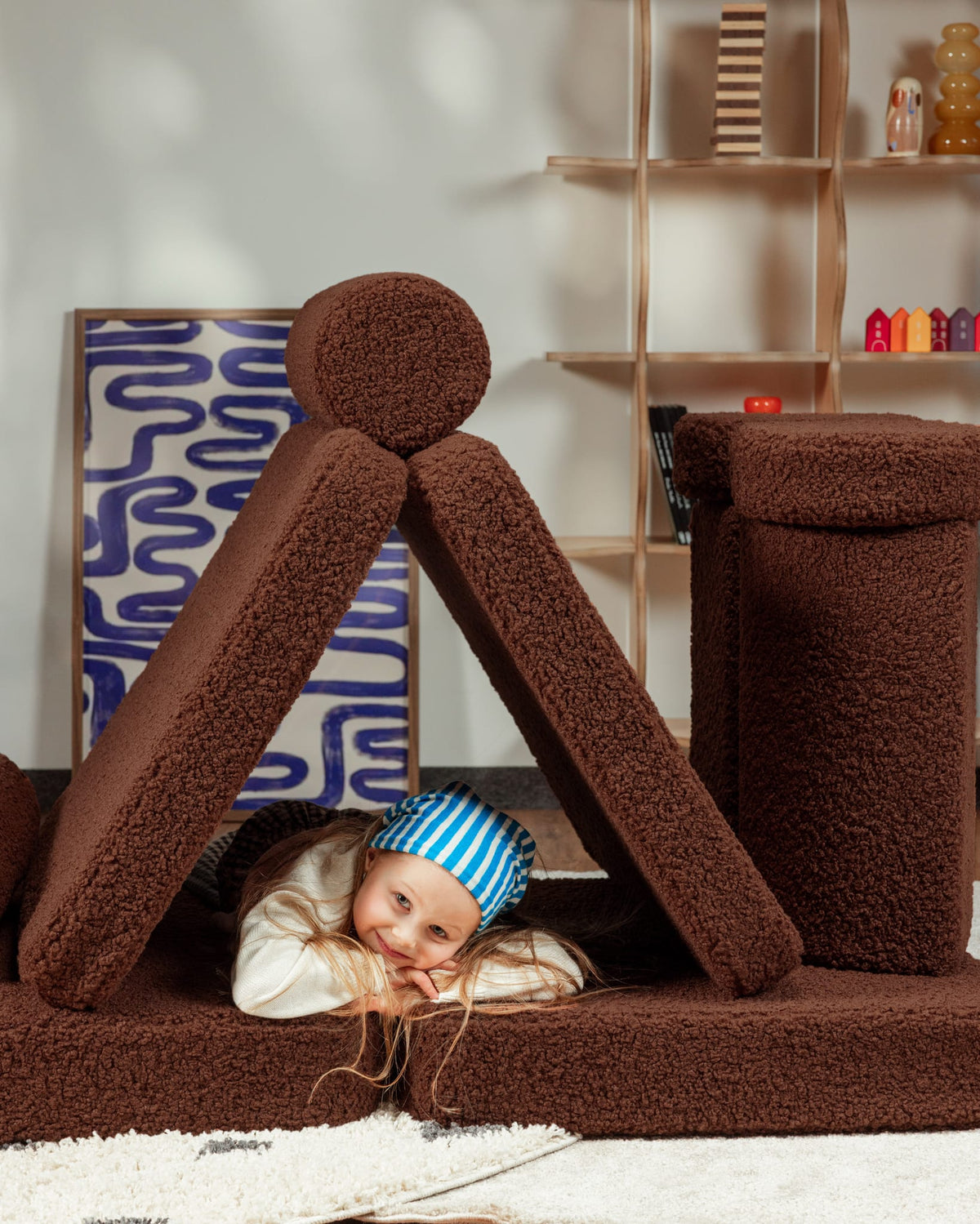 Canapé en teddy bouclé marron 132x78x46cm Warm Hazel - Wigiwama — vue 2