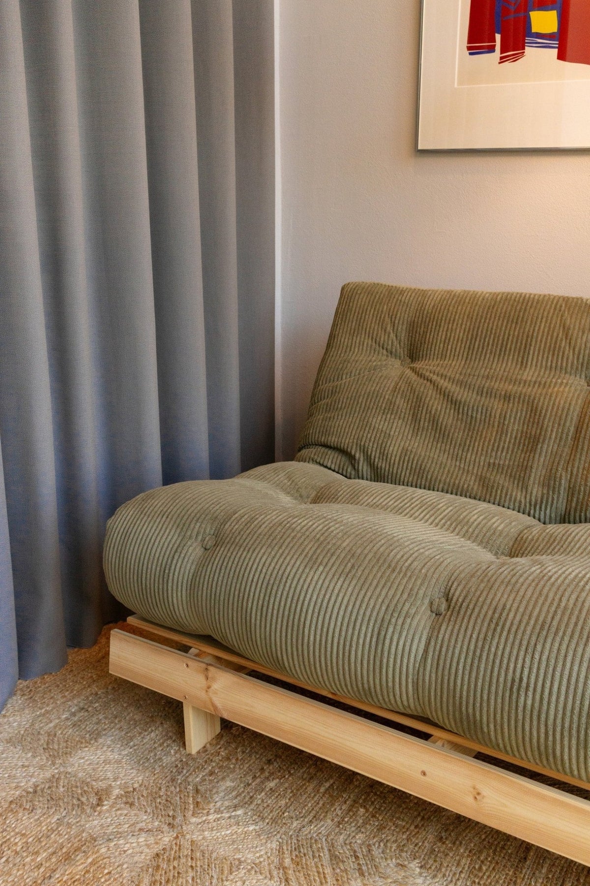 Canapé-lit en pin massif avec matelas vert 90x200cm Roots - Karup - The Cool Republic