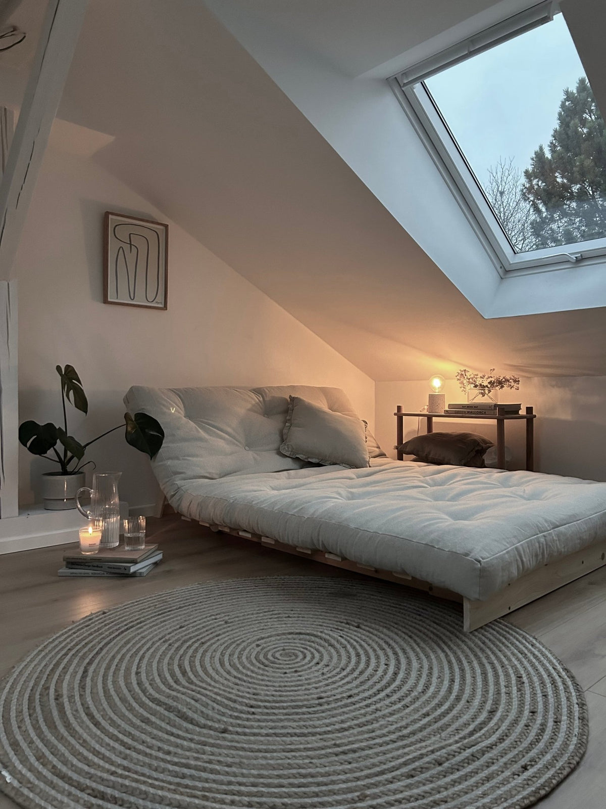 Canapé-lit vert clair en pin massif Roots 140 - Karup Design - The Cool Republic