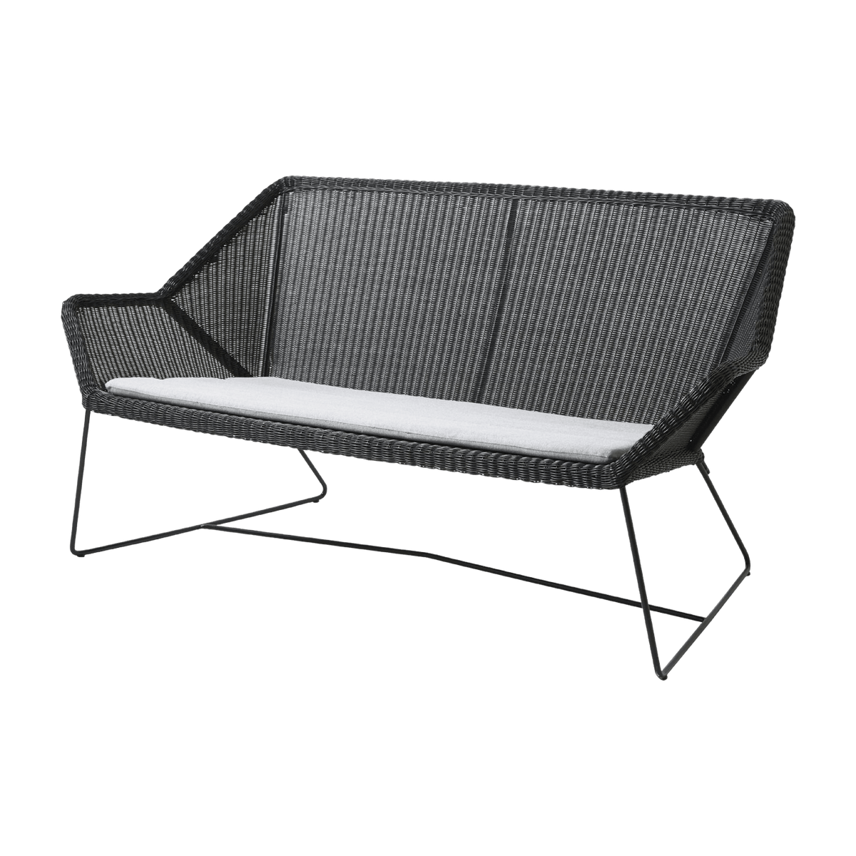 Canapé noir avec coussin d'assise écru Breeze - Cane-Line - The Cool Republic