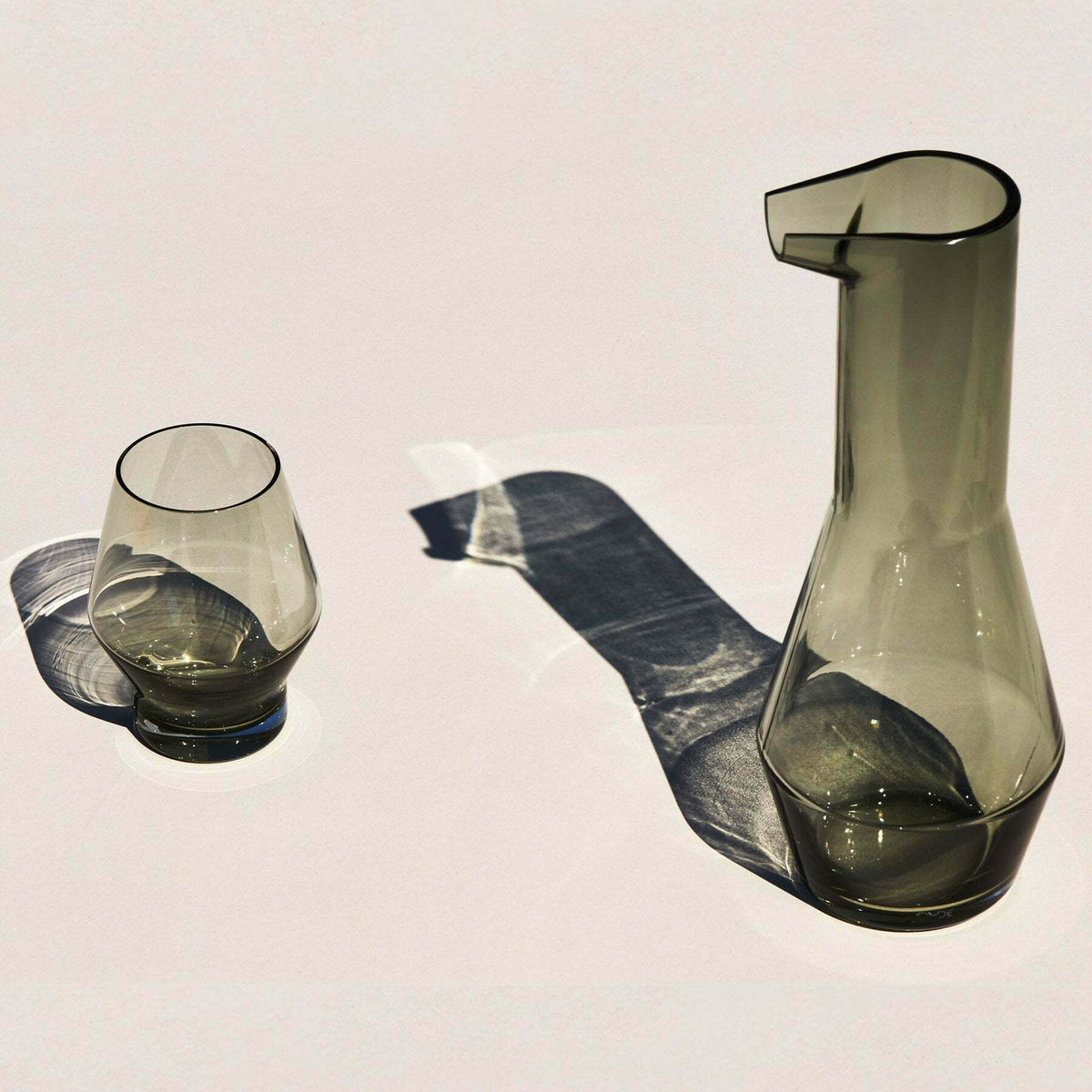 Carafe à eau Beak Clear - Nude Glass - The Cool Republic