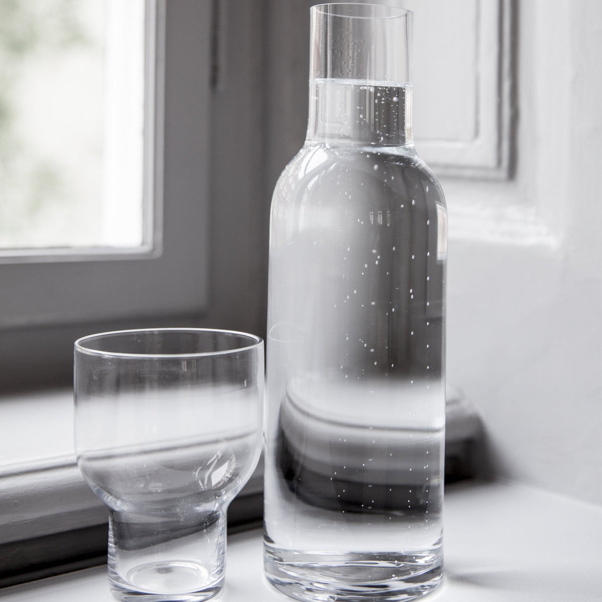 Carafe en verre avec bouchon en laiton Bottle - Audo - The Cool Republic