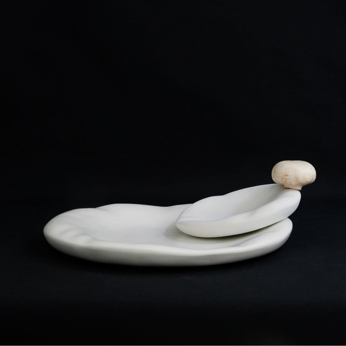 Centre de table blanc S Canova - Moustache - The Cool Republic