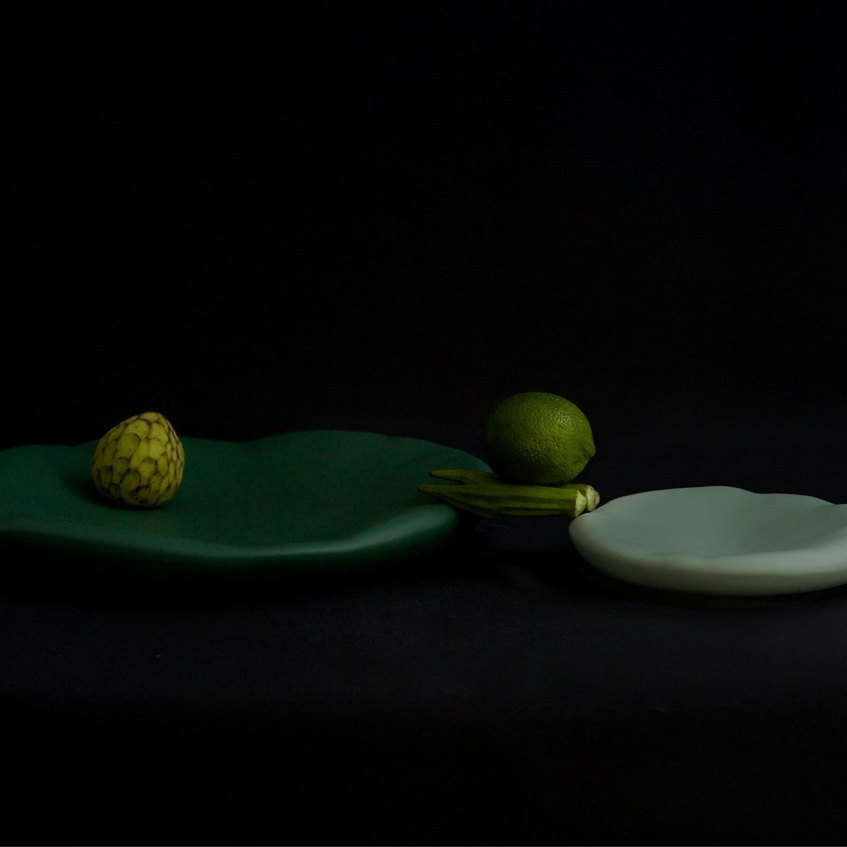 Centre de table vert foncé L Canova - Moustache - The Cool Republic