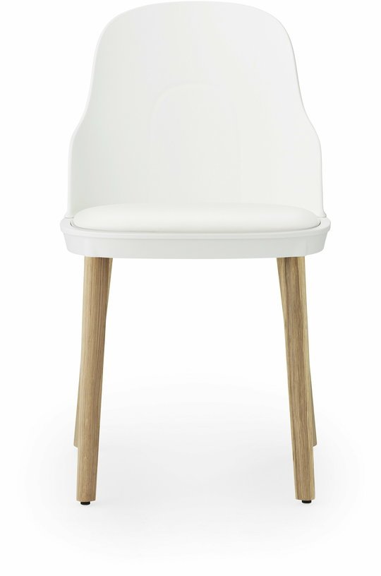 Chaise à l'assise en cuir blanc et au pietement en chêne Allez blanc - Normann Copenhagen - The Cool Republic
