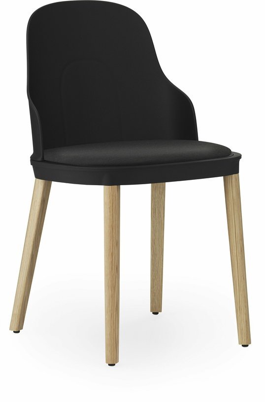 Chaise à l'assise en tissu canvas noir et au piètement en chêne Allez noir - Normann Copenhagen - The Cool Republic