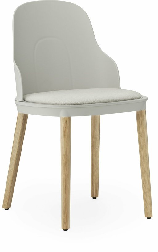 Chaise à l'assise en tissu MLF gris chaud et au piètement en chêne Allez Warm Grey - Normann Copenhagen - The Cool Republic