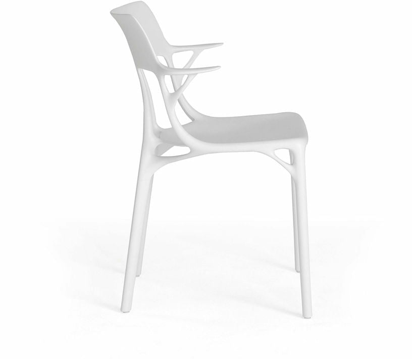 Chaise avec accoudoirs blanche A.I - Kartell - The Cool Republic