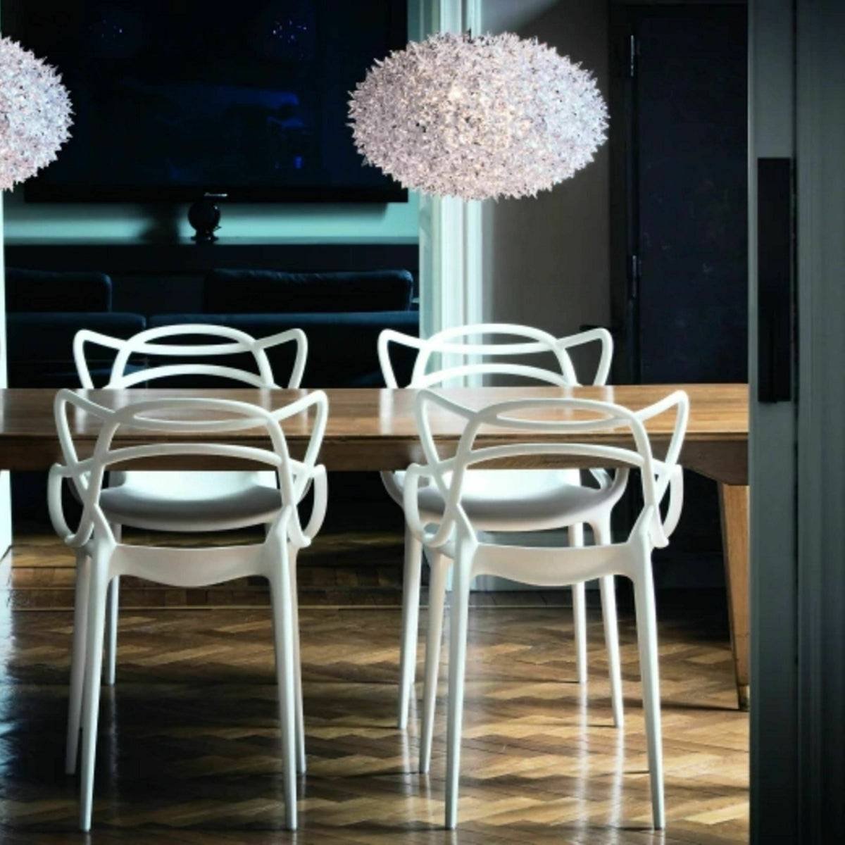 Chaise avec accoudoirs dorée Masters - Kartell - The Cool Republic