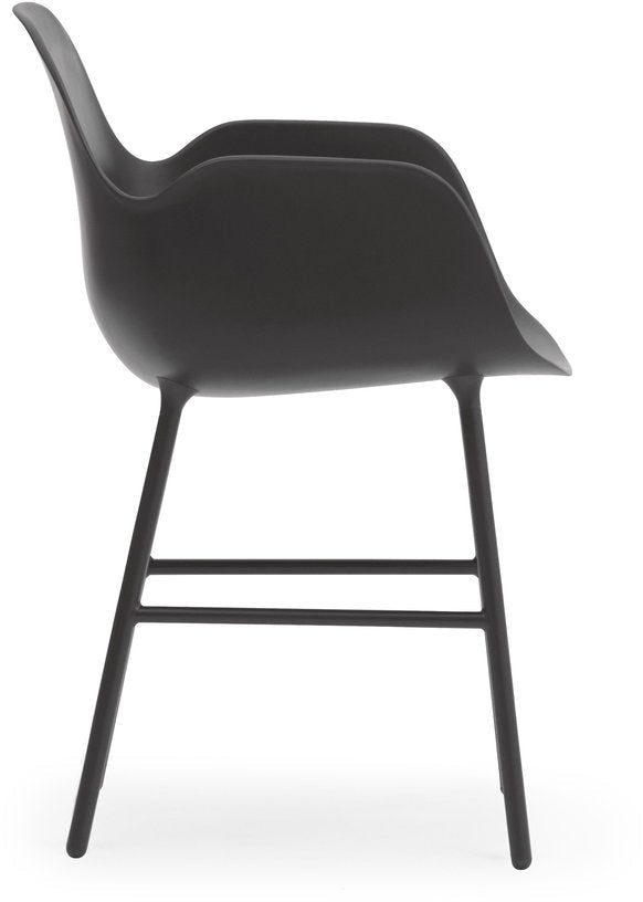 Chaise avec accoudoirs en acier et pp noir Form - Normann Copenhagen - The Cool Republic