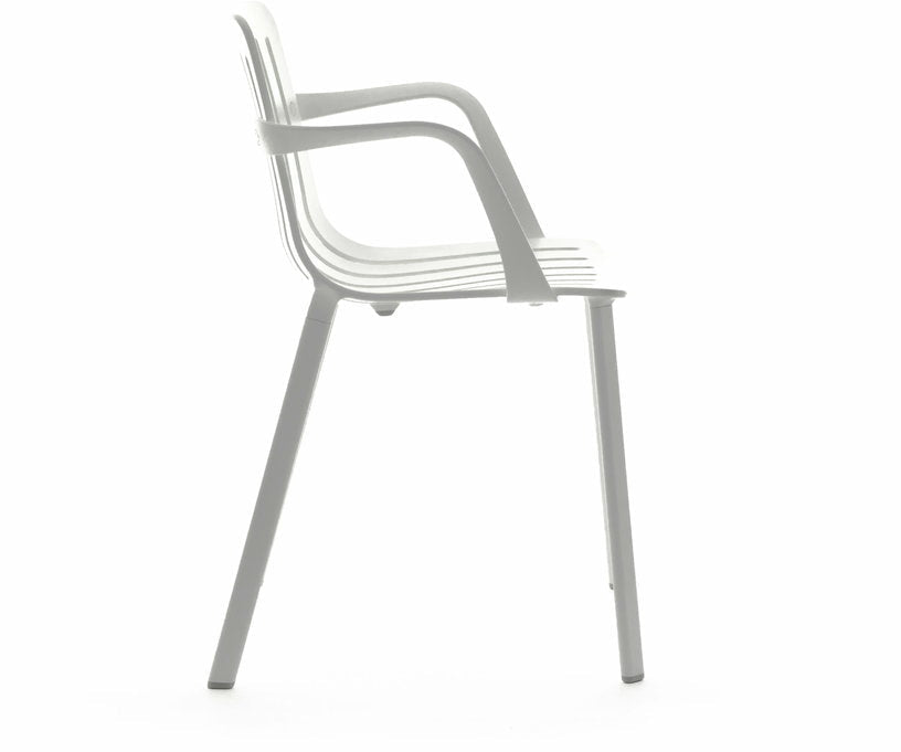 Chaise avec accoudoirs en aluminium blanc Plato - Magis - The Cool Republic