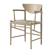 Chaise avec accoudoirs en bois naturel HM4 Drawn - &tradition - The Cool Republic