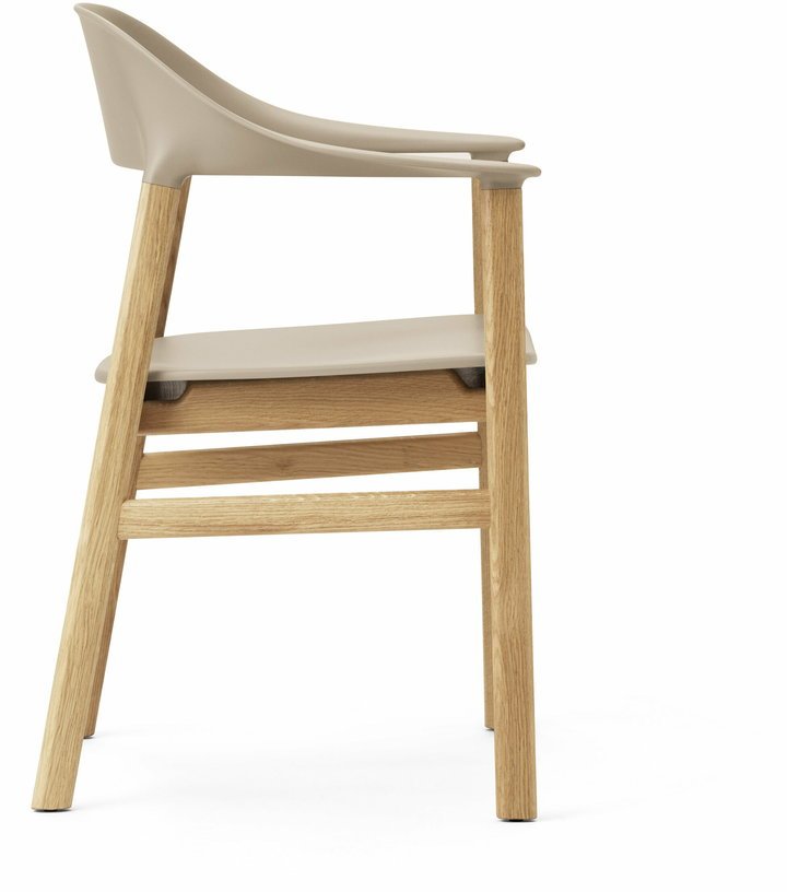 Chaise avec accoudoirs en chêne et polypropylène sable Herit Sand - Normann Copenhagen - The Cool Republic
