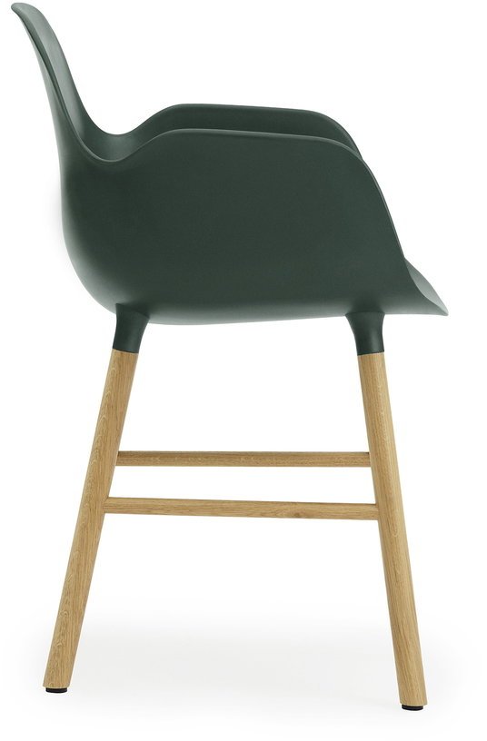 Chaise avec accoudoirs en chêne naturel et pp vert Form - Normann Copenhagen - The Cool Republic