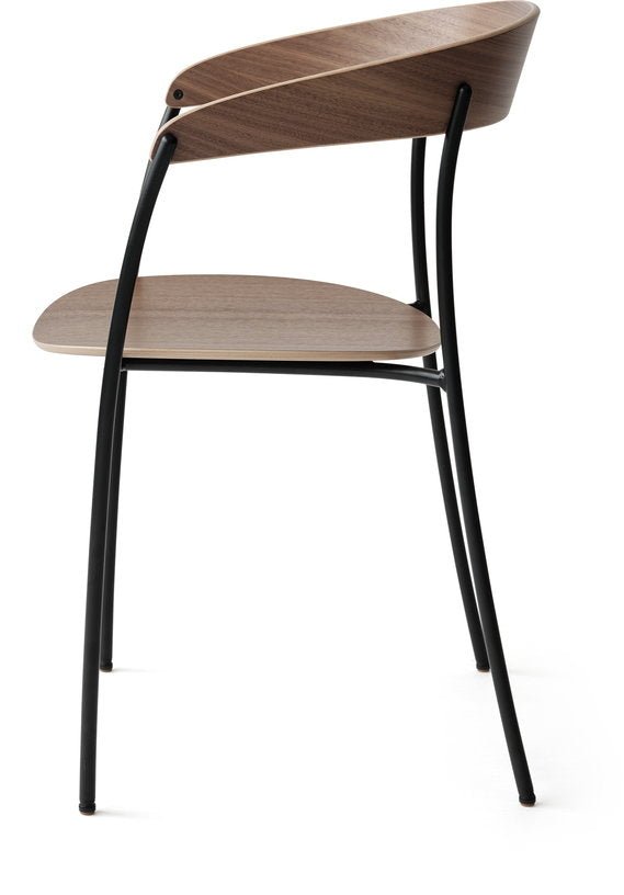 Chaise avec accoudoirs en noyer Missing - New Works - The Cool Republic