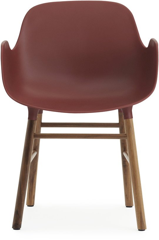 Chaise avec accoudoirs en noyer naturel et pp rouge Form - Normann Copenhagen - The Cool Republic