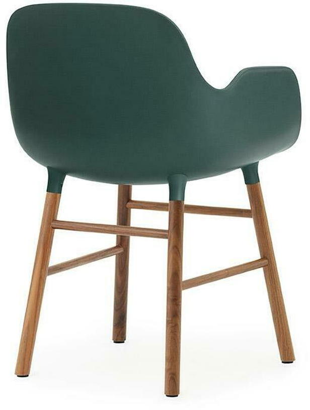 Chaise avec accoudoirs en noyer naturel et pp vert Form - Normann Copenhagen - The Cool Republic