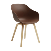 Chaise avec accoudoirs en plastique recyclé brique et pieds en chêne AAC 222 2.0 - HAY - The Cool Republic
