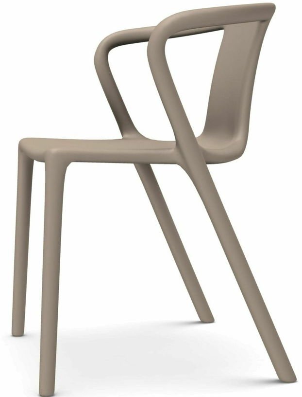 Chaise avec accoudoirs en polypropylène beige Air - Magis - The Cool Republic