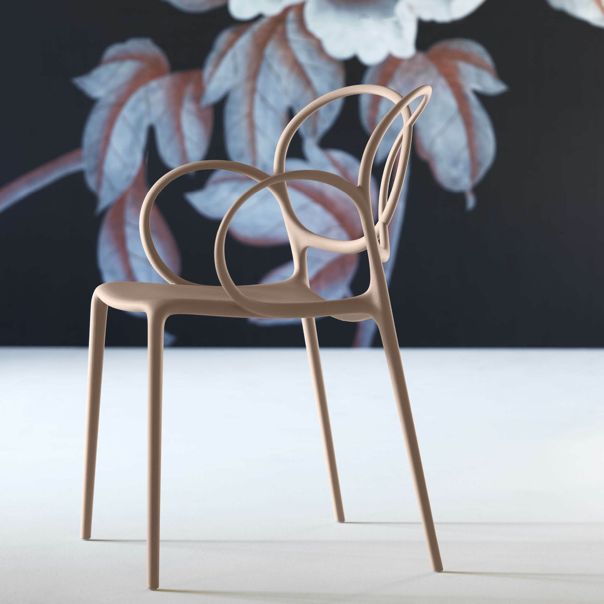 Sissi pink polypropylene chair with arms - Driade - The Cool Republic