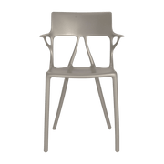 Chaise avec accoudoirs grise A.I - Kartell - The Cool Republic