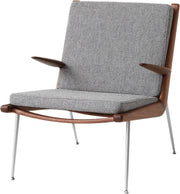 Chaise avec accoudoirs noyer et acier Hallingdal 130 Boomerang HM2 - &tradition - The Cool Republic
