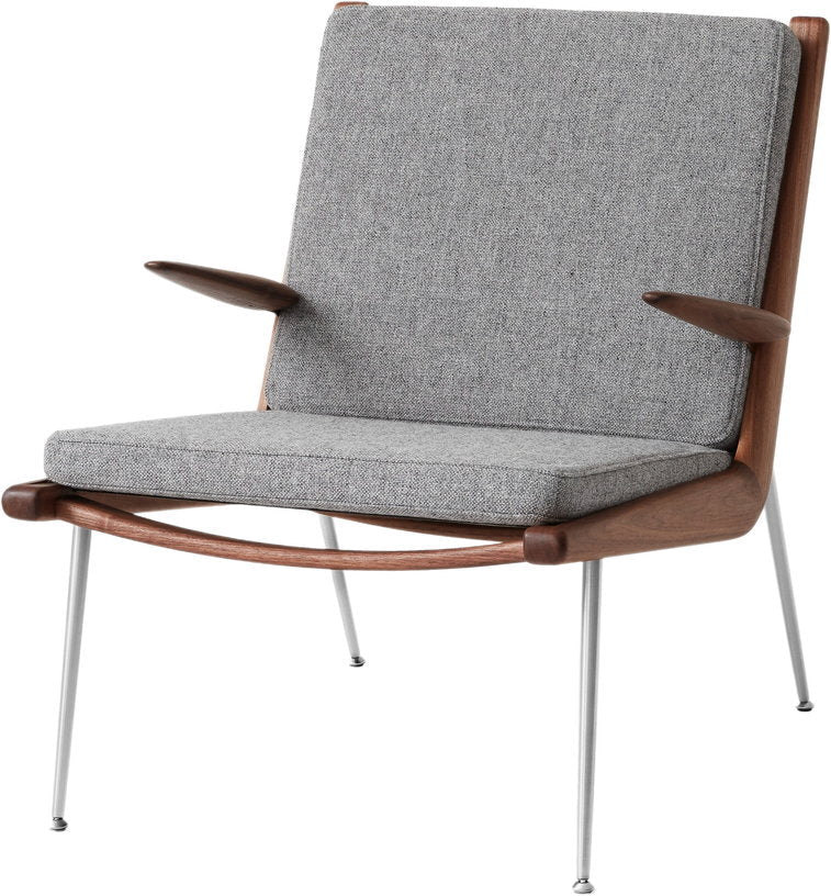 Chaise avec accoudoirs noyer et acier Hallingdal 130 Boomerang HM2 - &tradition - The Cool Republic